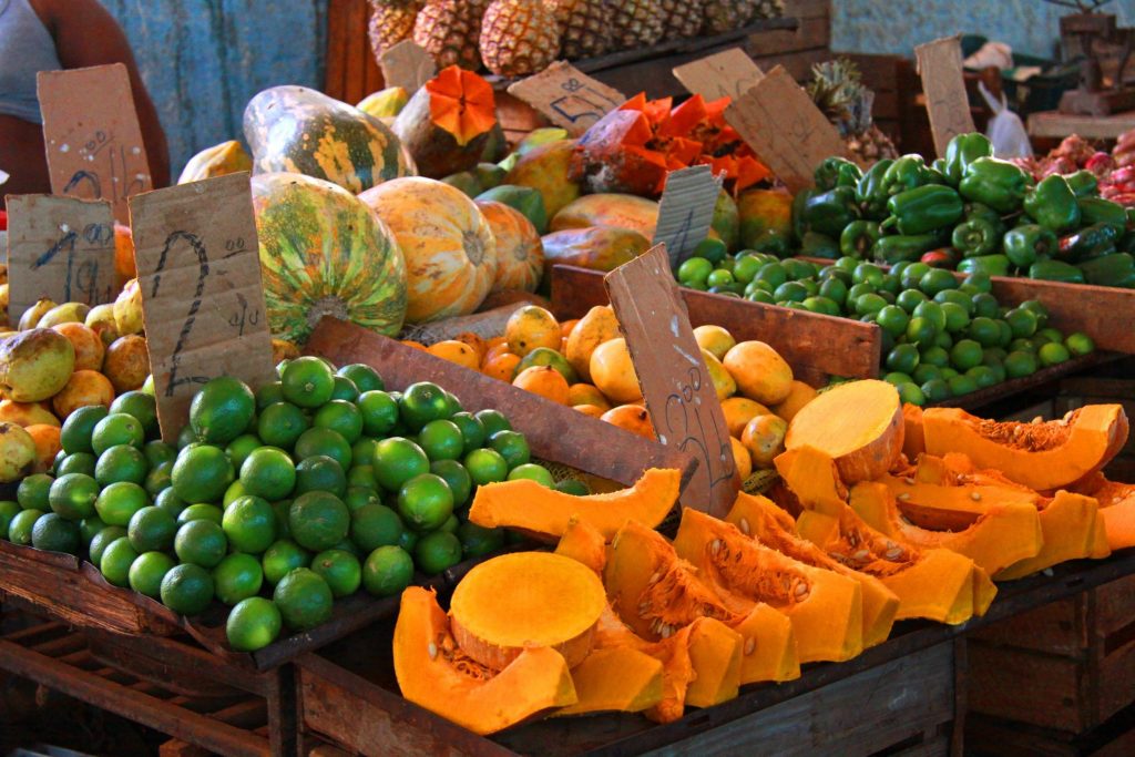 Tuoreita trooppisia hedelmiä Havannassa. © Guillaume Baviere